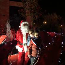 Le Père Noël présent pour cet événement chaleureux 