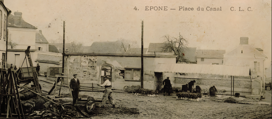 Carte postale place de la Libération